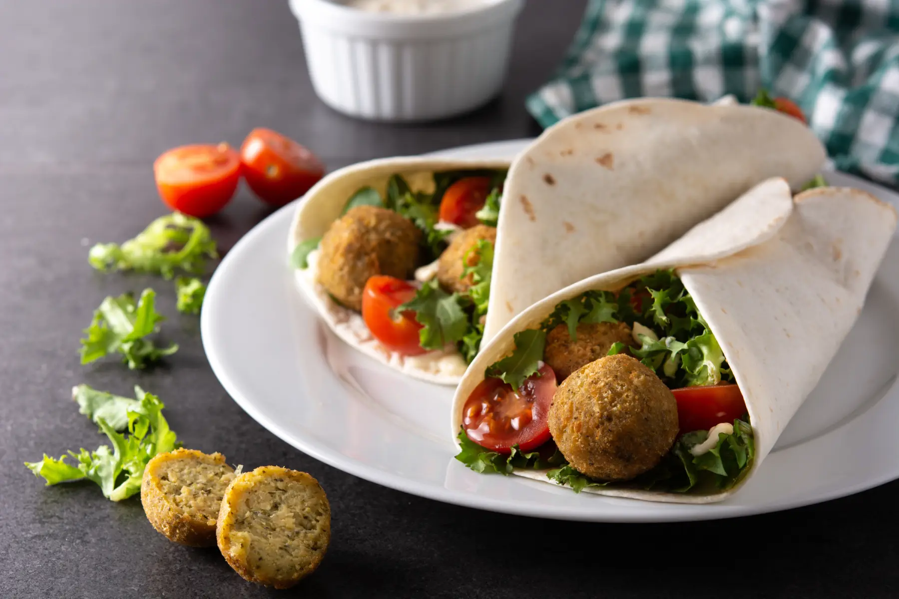 Falafels and pita sandwiches